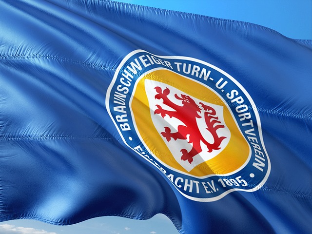 尽管史密斯 尽管史密斯